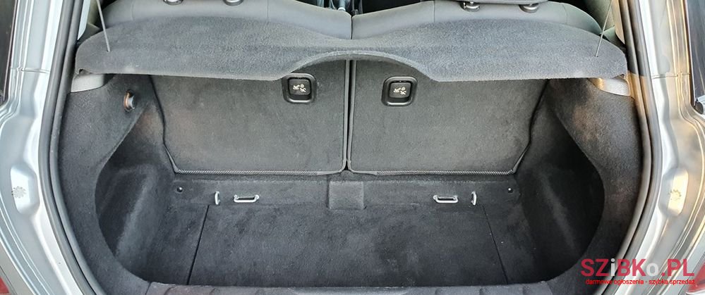 2007' MINI Cooper Standard photo #5