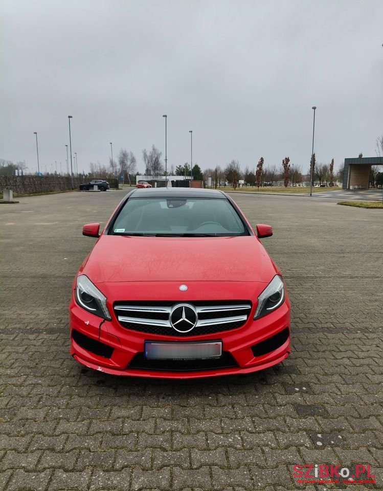 2012' Mercedes-Benz A-Class 250 Sport photo #4