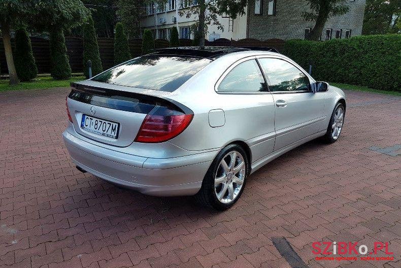 2001' Mercedes-Benz Klasa C photo #2