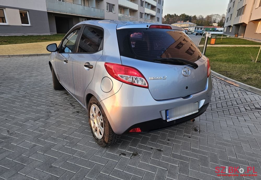 2013' Mazda 2 photo #5