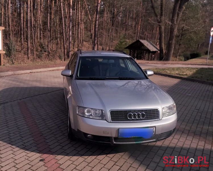 2004' Audi A4 Avant photo #1