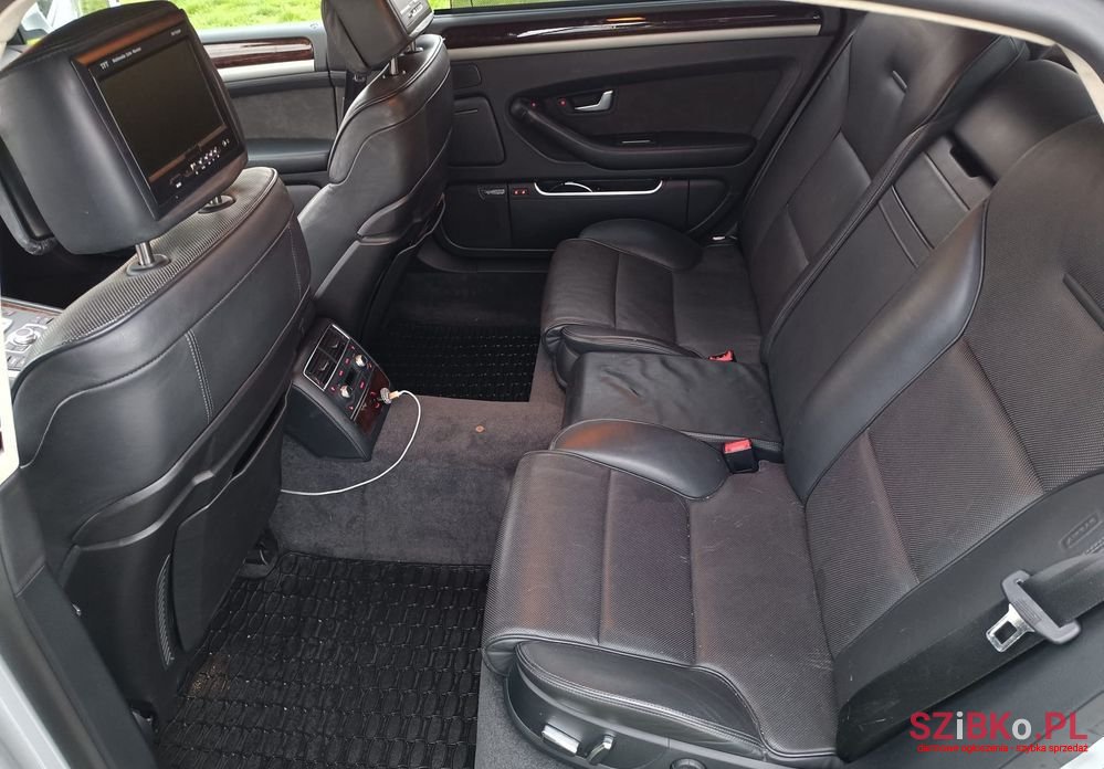 2007' Audi A8 photo #6