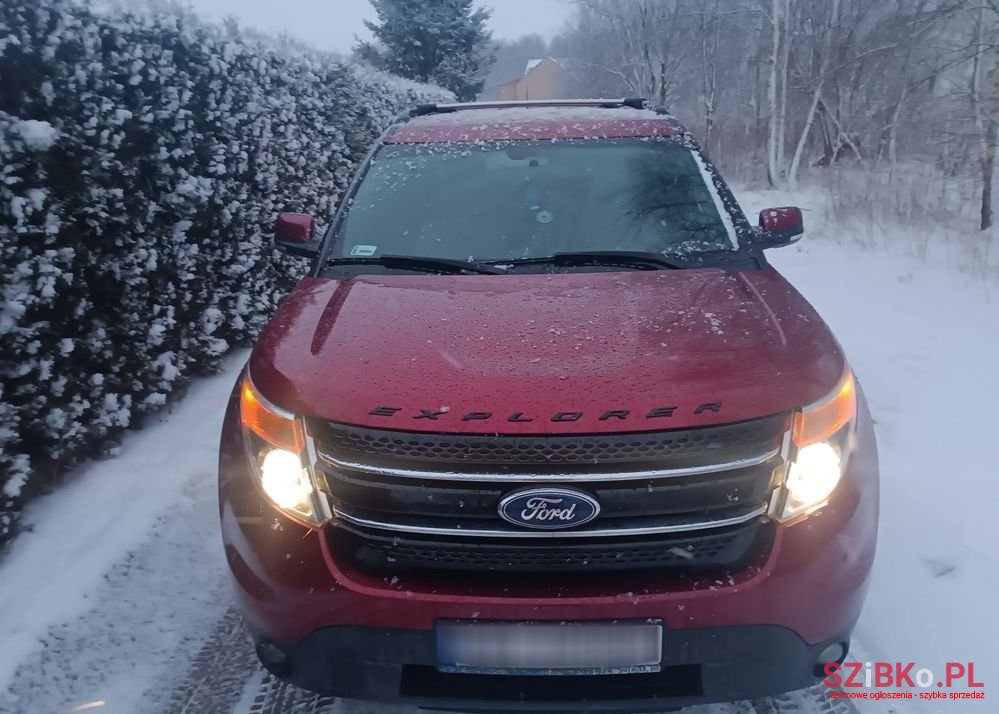 2014' Ford Explorer photo #2