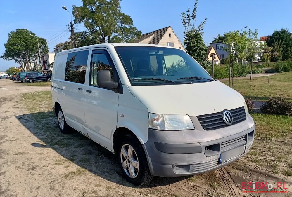 2008' Volkswagen Transporter photo #2