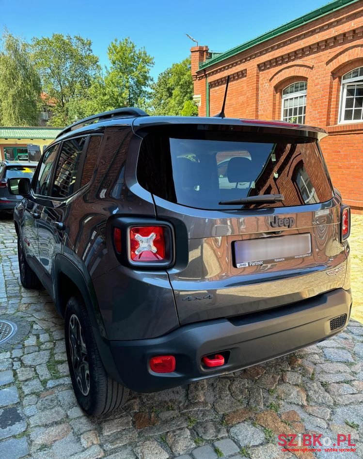 2017' Jeep Renegade photo #3