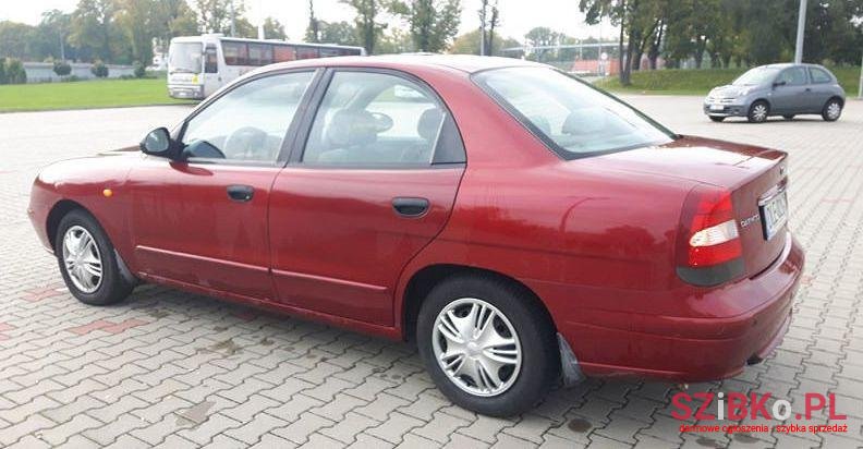 2000' Daewoo Nubira photo #2