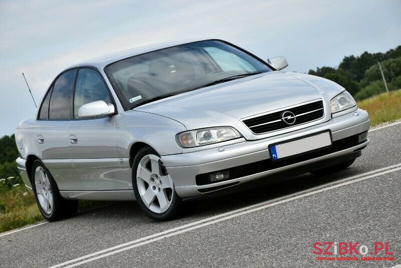 2000' Opel Omega photo #1