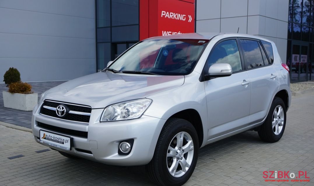 2009' Toyota RAV4 photo #1