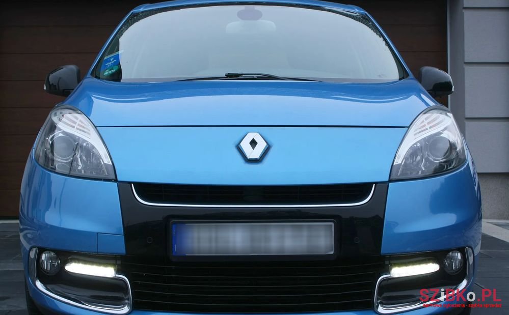 2012' Renault Scenic photo #2