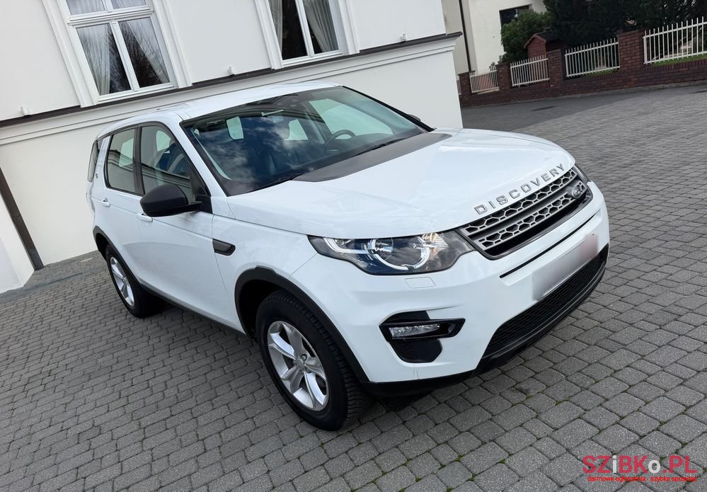 2017' Land Rover Discovery Sport photo #5