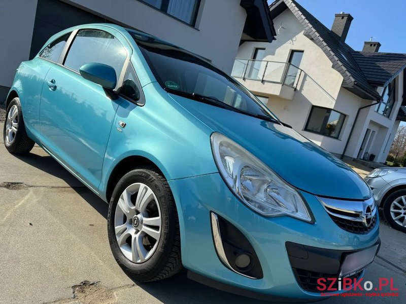 2011' Opel Corsa photo #1
