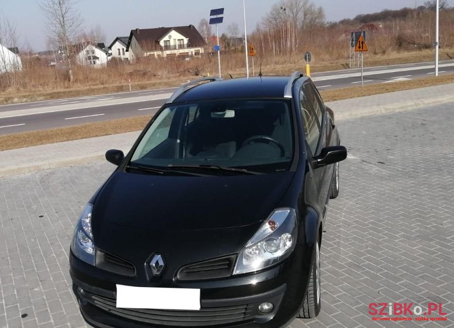 2008' Renault Clio photo #2