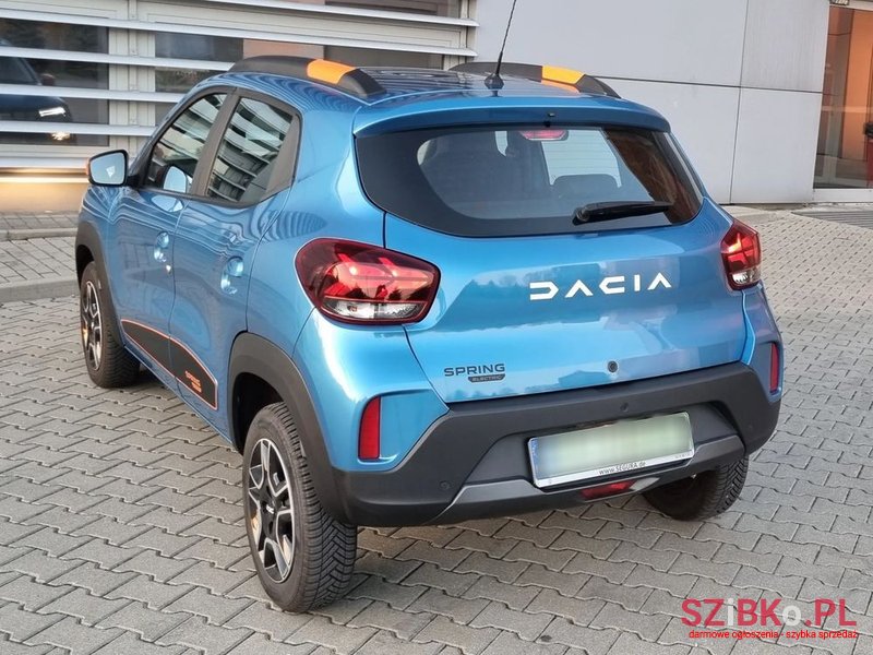 2022' Dacia Spring Essential photo #6