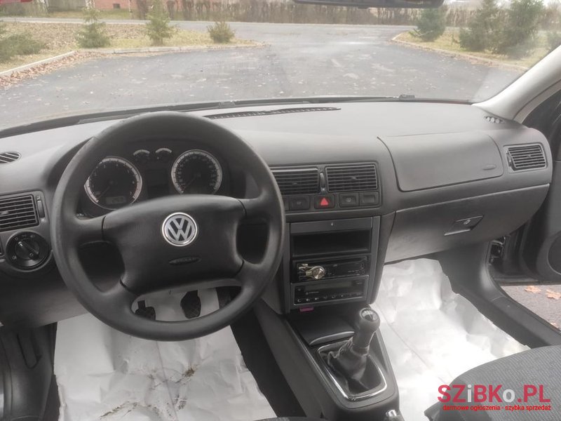 2003' Volkswagen Golf 1.4 Comfortline photo #5