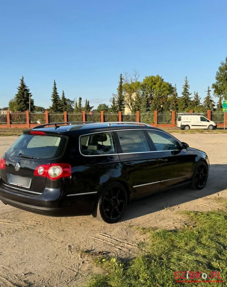 2006' Volkswagen Passat photo #5