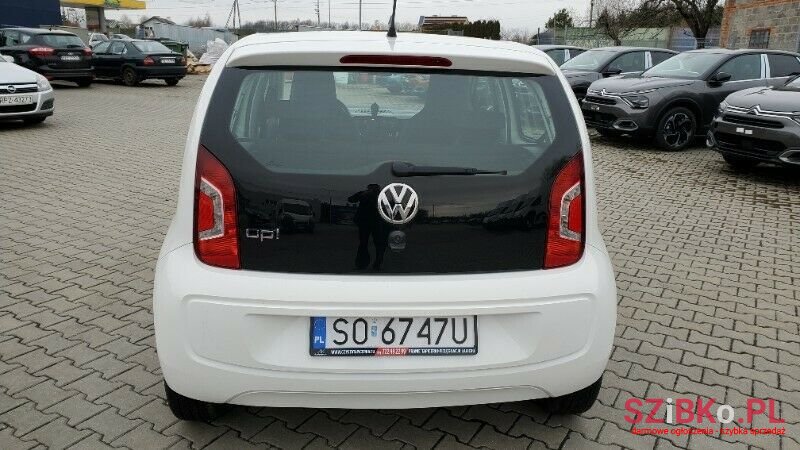 2016' Volkswagen Up photo #6