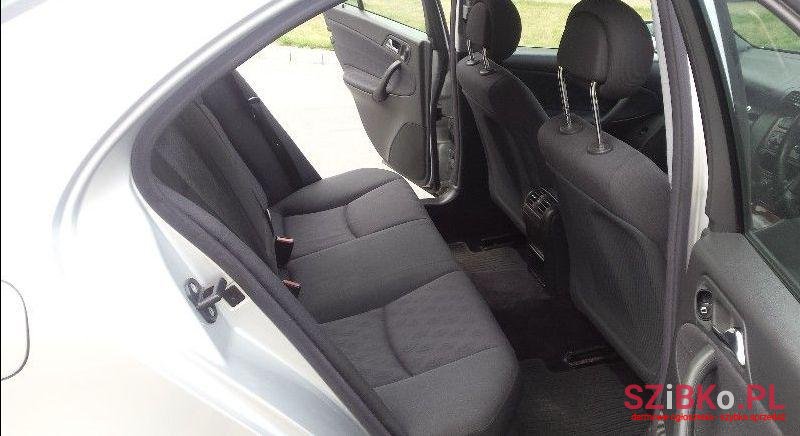 2003' Mercedes-Benz Klasa C photo #2