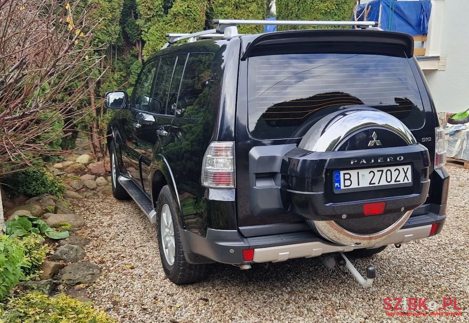 2008' Mitsubishi Pajero photo #3