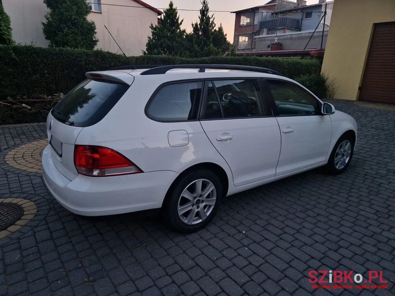 2009' Volkswagen Golf V 1.4 Trendline photo #4