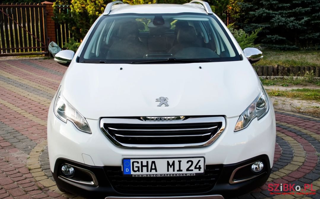 2013' Peugeot 2008 photo #3