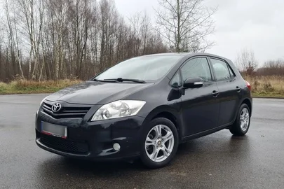 2011' Toyota Auris