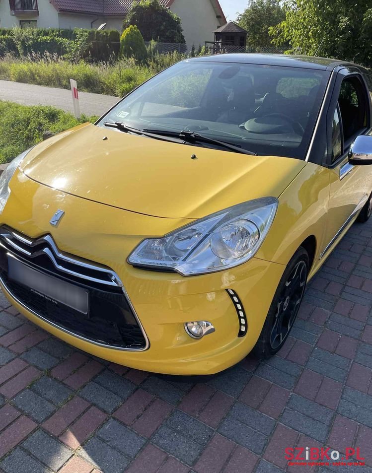 2012' Citroen DS3 photo #2
