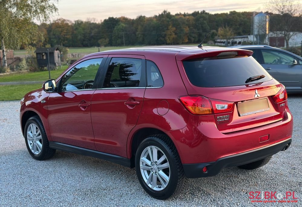 2014' Mitsubishi ASX photo #6