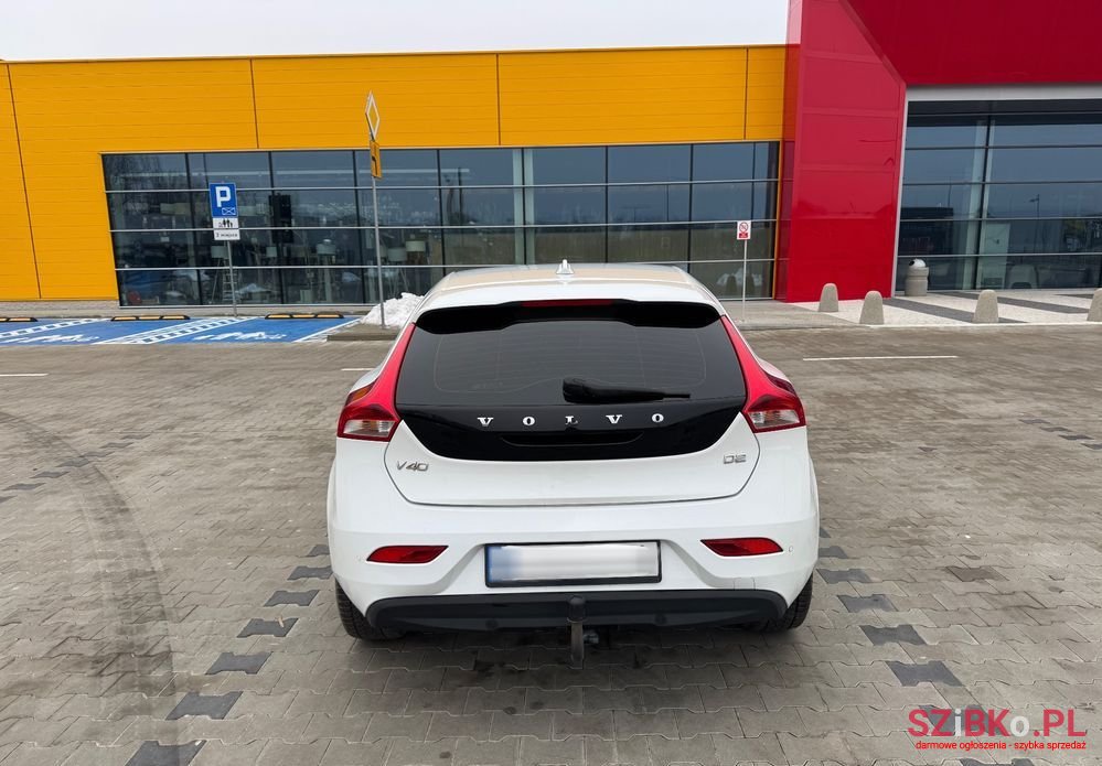 2016' Volvo V40 D2 Drive-E Ocean Race photo #6