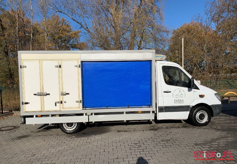 2013' Mercedes-Benz Sprinter photo #1