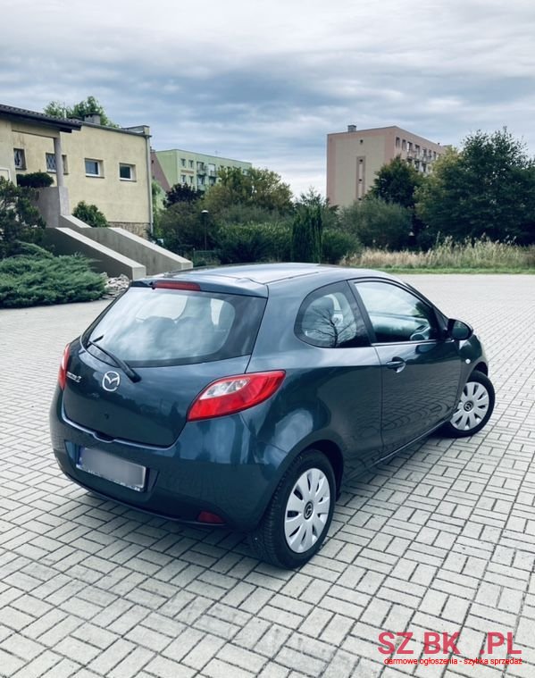 2009' Mazda 2 photo #1