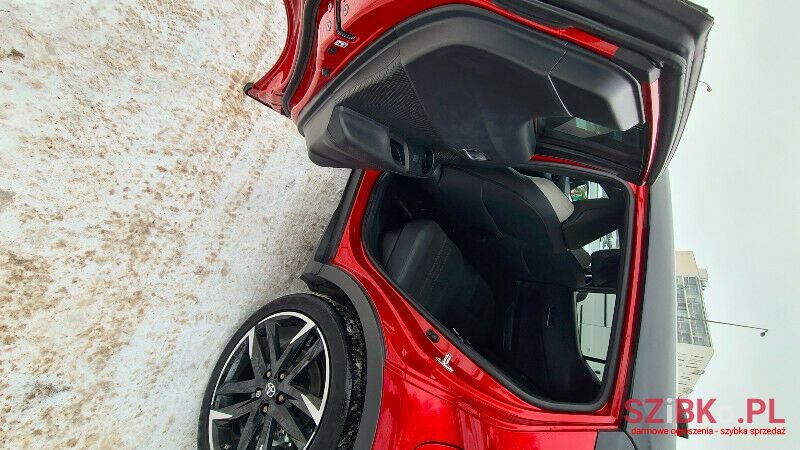 2021' Toyota CHR photo #4