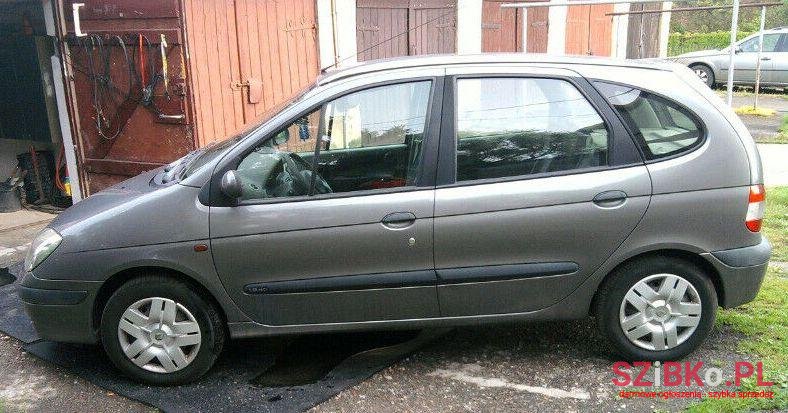 2001' Renault Scenic photo #1