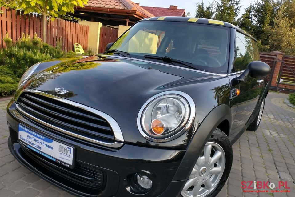 2011' MINI Cooper photo #3