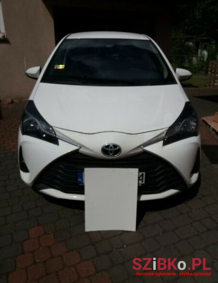 2017' Toyota Yaris photo #1