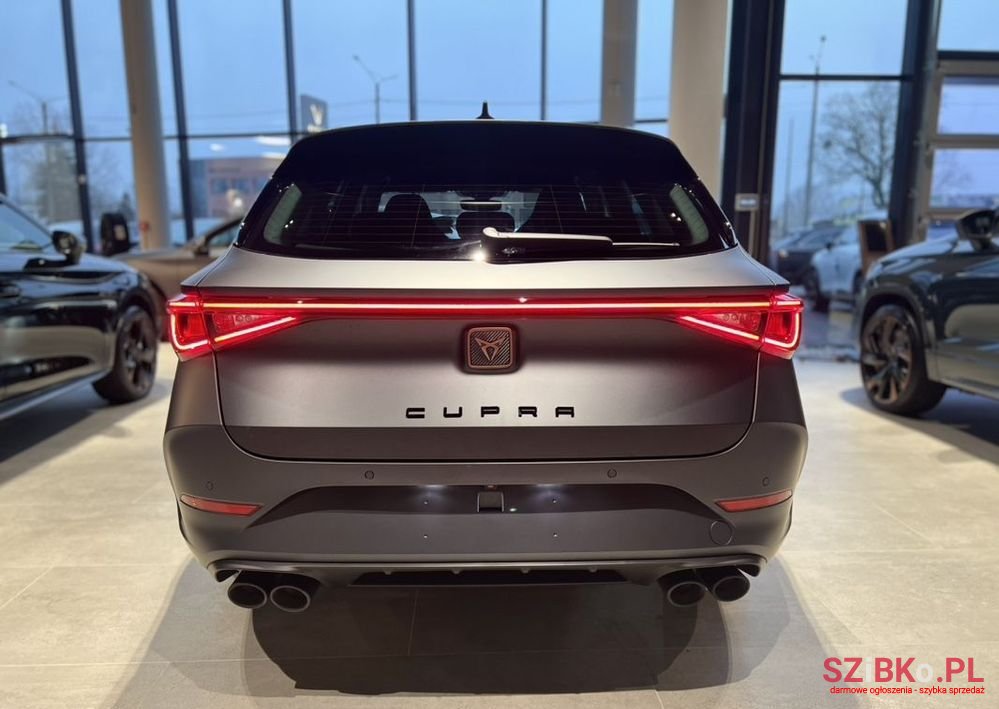 2023' Cupra Leon photo #3