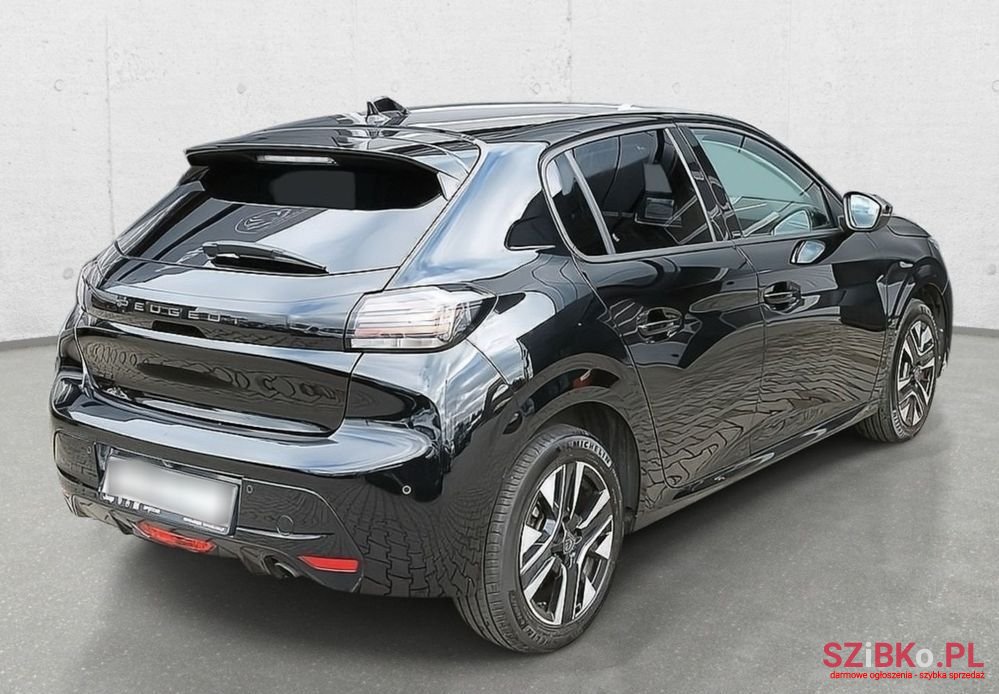 2024' Peugeot 208 photo #2