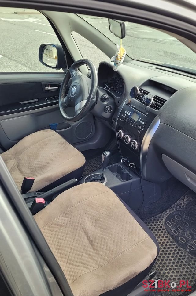2008' Suzuki SX4 1.6 Gs / Premium photo #6