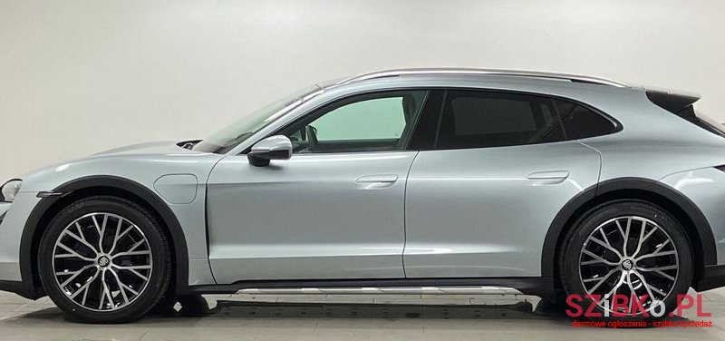 2023' Porsche Taycan photo #2