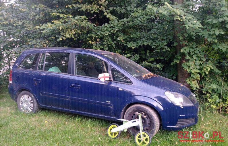 2006' Opel Zafira photo #1