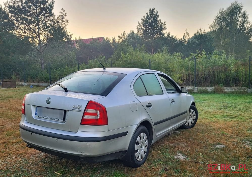 2006' Skoda Octavia photo #2