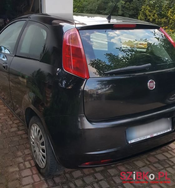 2009' Fiat Punto photo #5