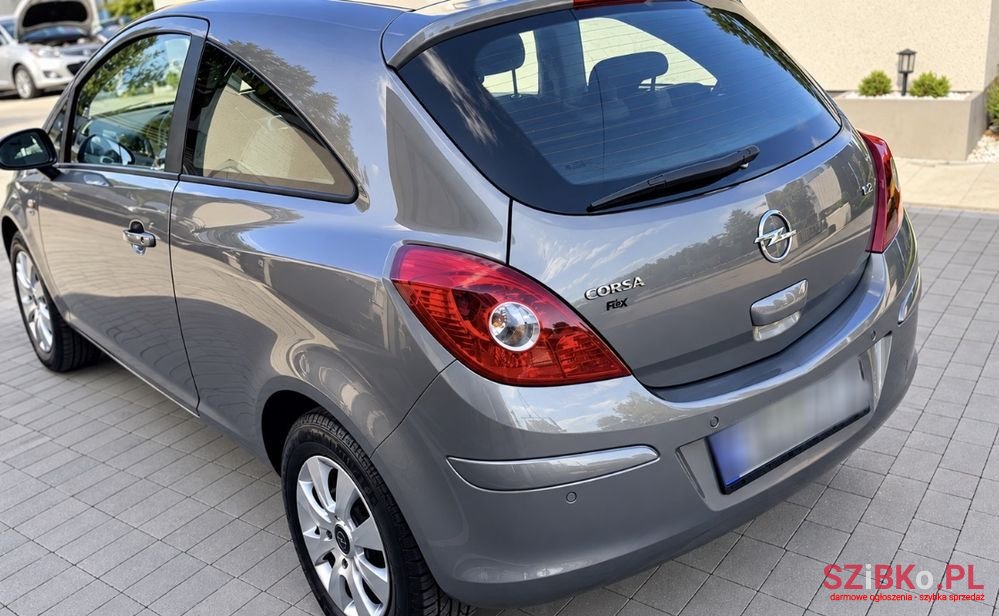 2013' Opel Corsa photo #5