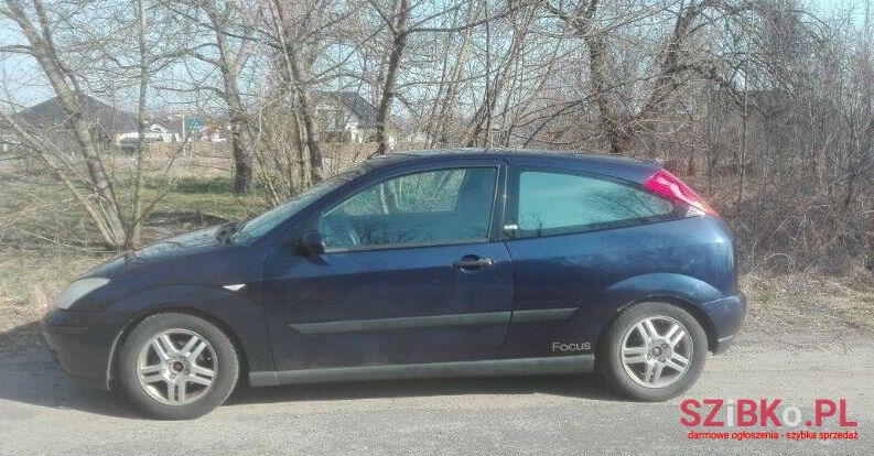 2001' Ford Focus photo #1