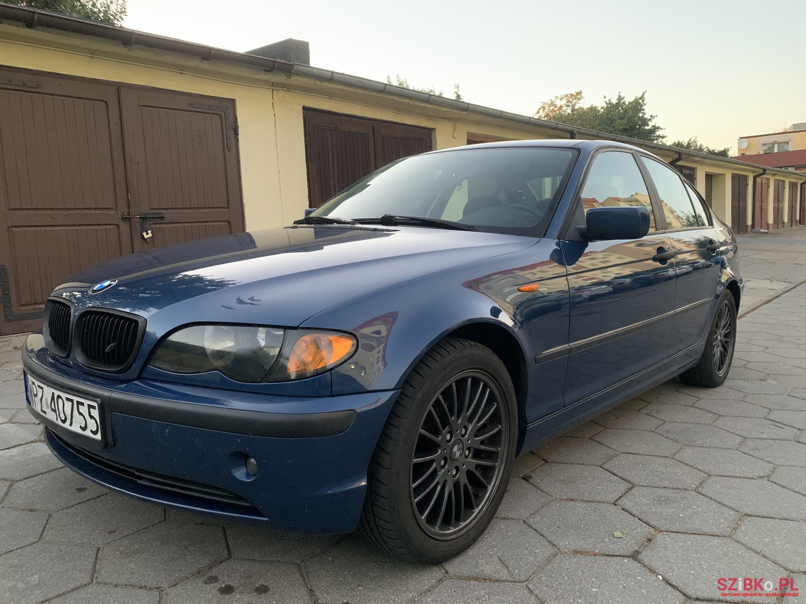 2002' BMW 3 Series E46 photo #2