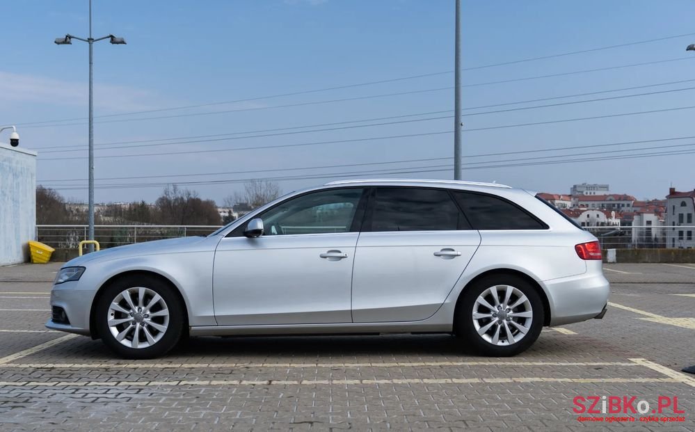 2010' Audi A4 2.0 Tfsi photo #6