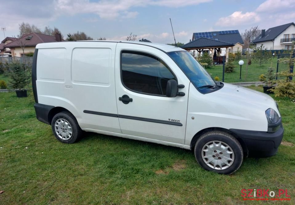 2003' Fiat Doblo photo #2