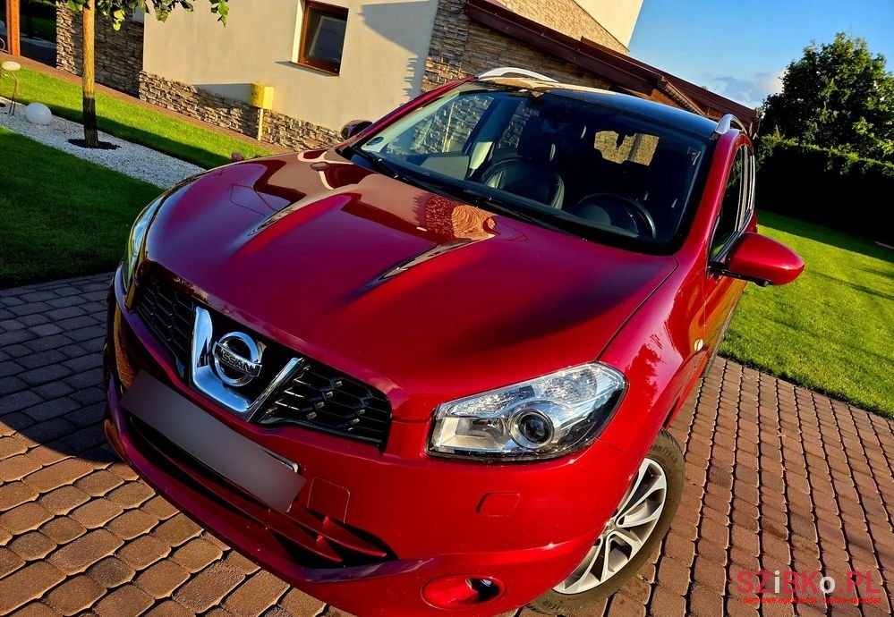 2013' Nissan Qashqai 2.0 4 X 4 Tekna photo #1