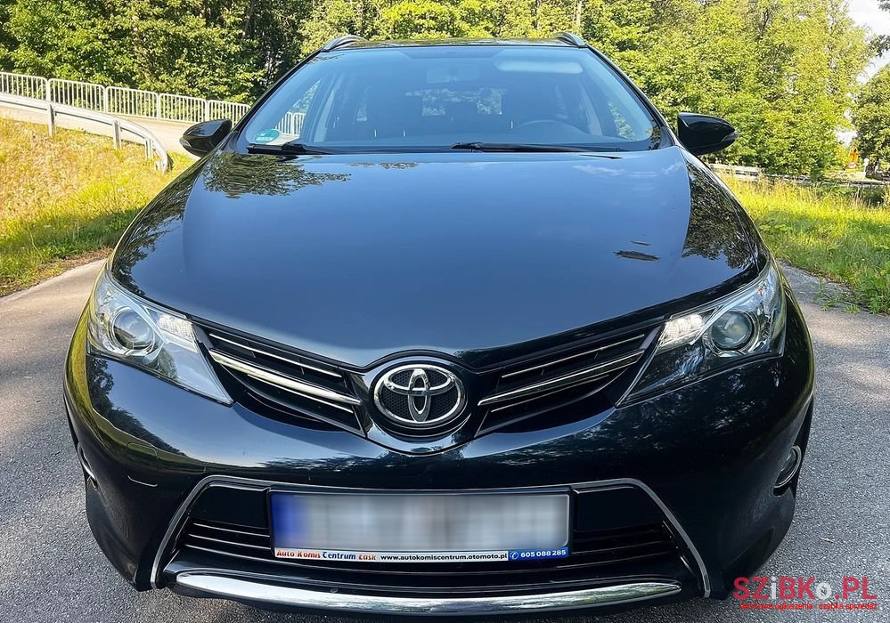 2014' Toyota Auris photo #5