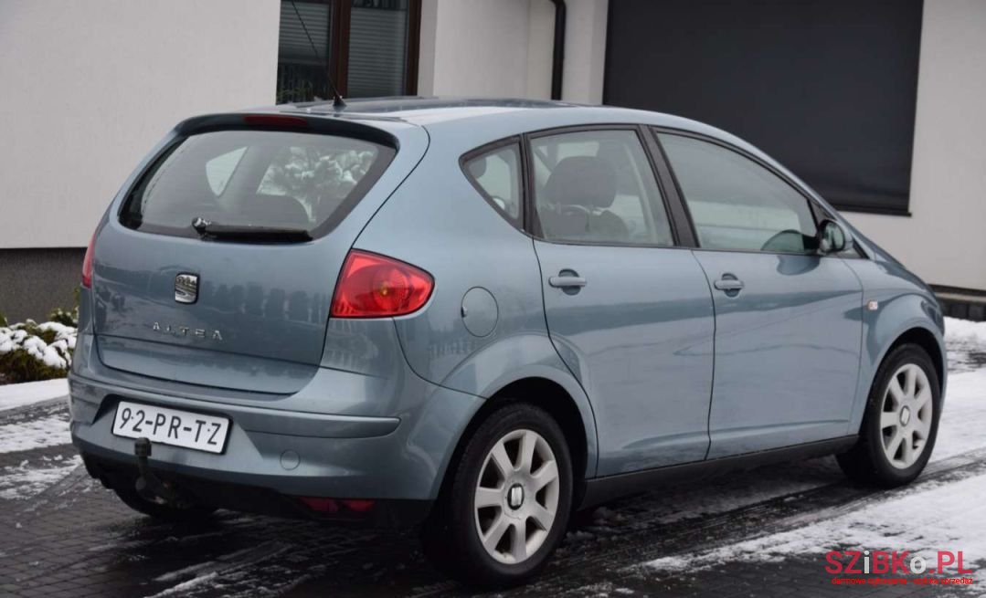 2004' SEAT Altea photo #4