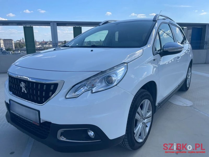 2017' Peugeot 2008 photo #2